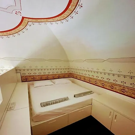 Visconti 89-duplex Bari